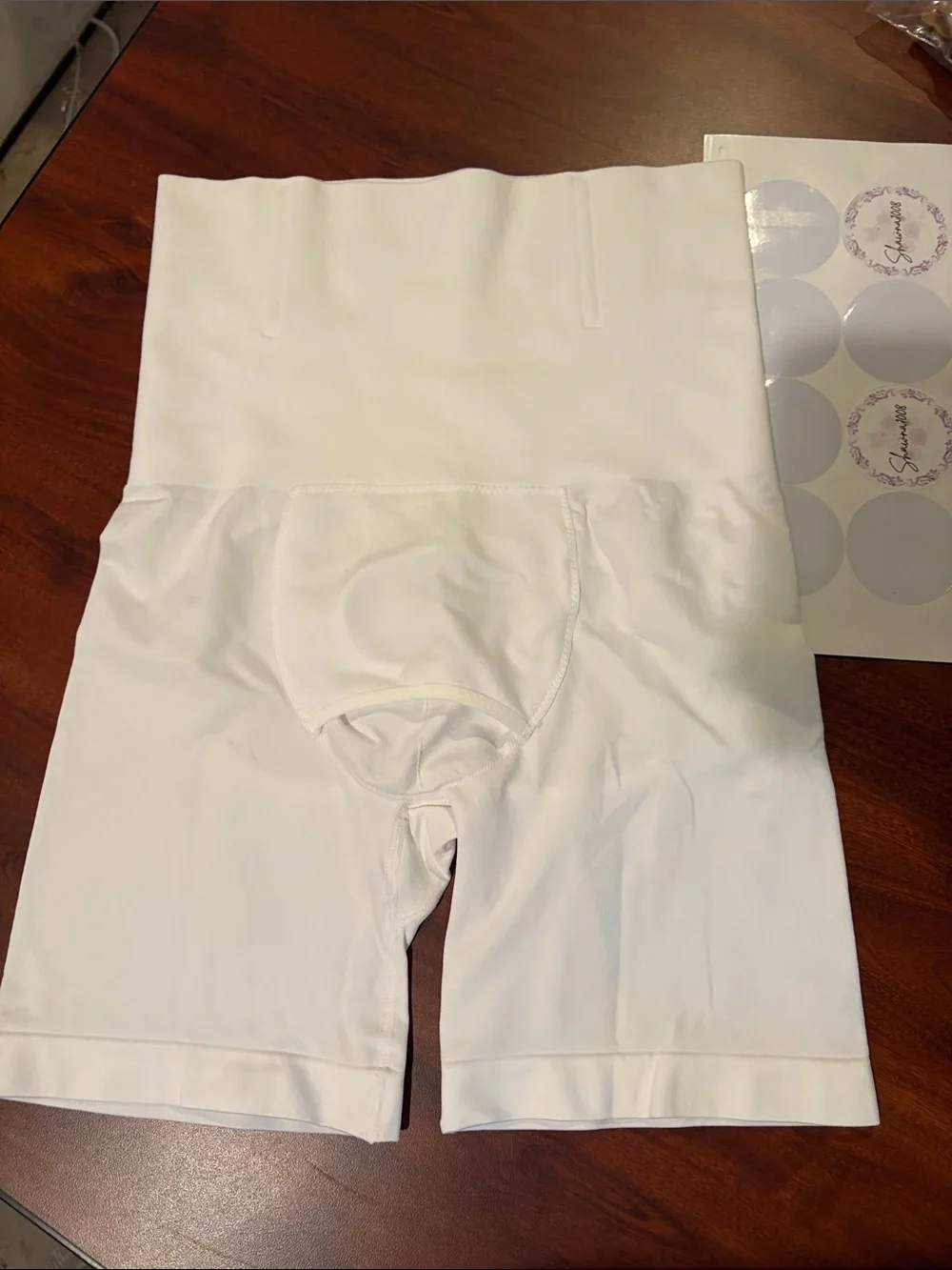 Men’s High-Waist White Shapewear Shorts xl